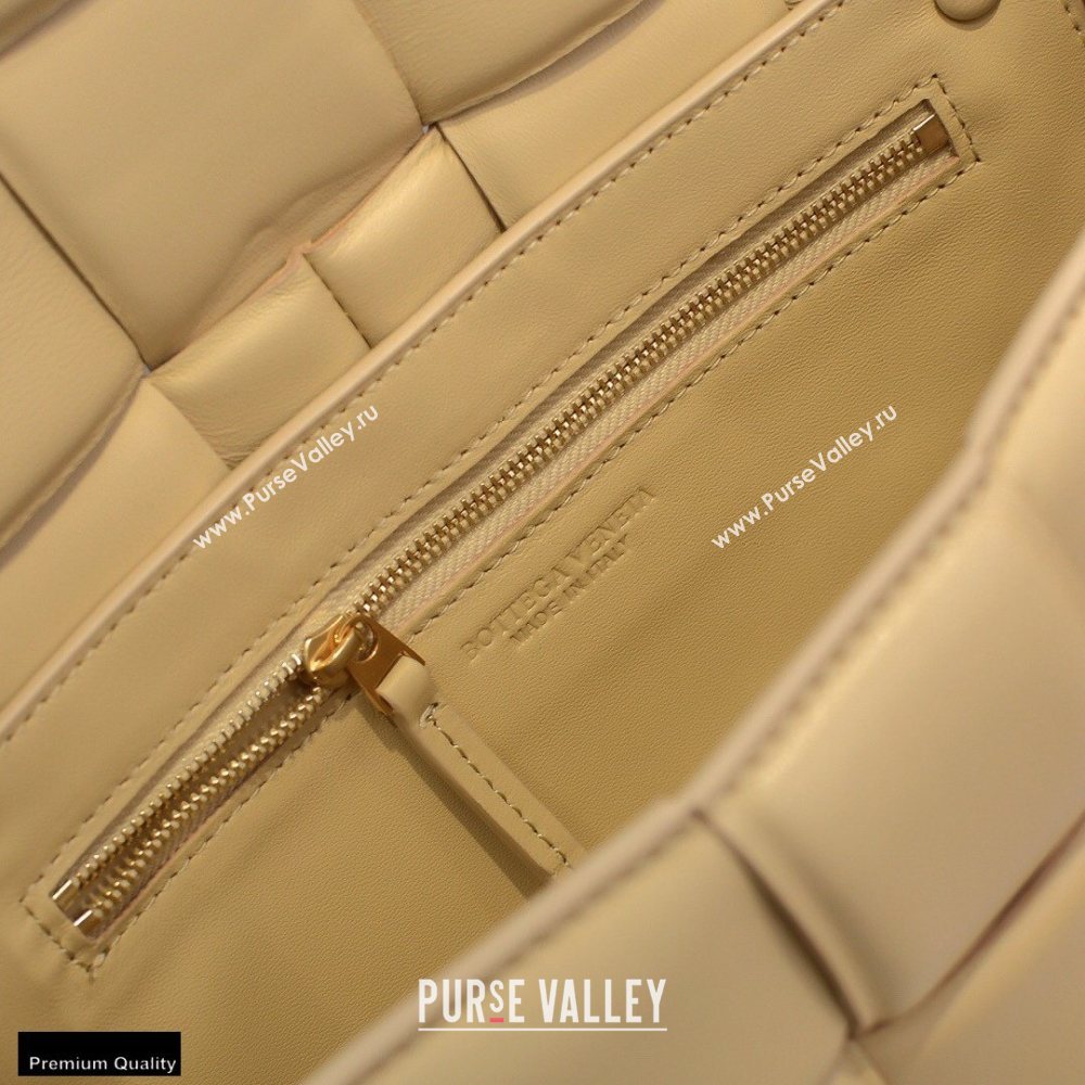 Bottega Veneta Nappa Padded Cassette Crossbody Bag Apricot (misu-20121816)