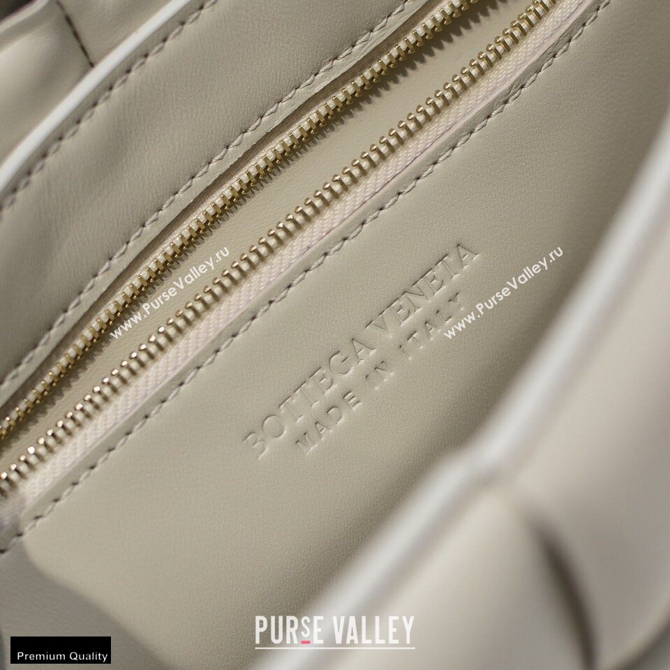 Bottega Veneta Nappa Padded Cassette Crossbody Bag Creamy (misu-20121807)