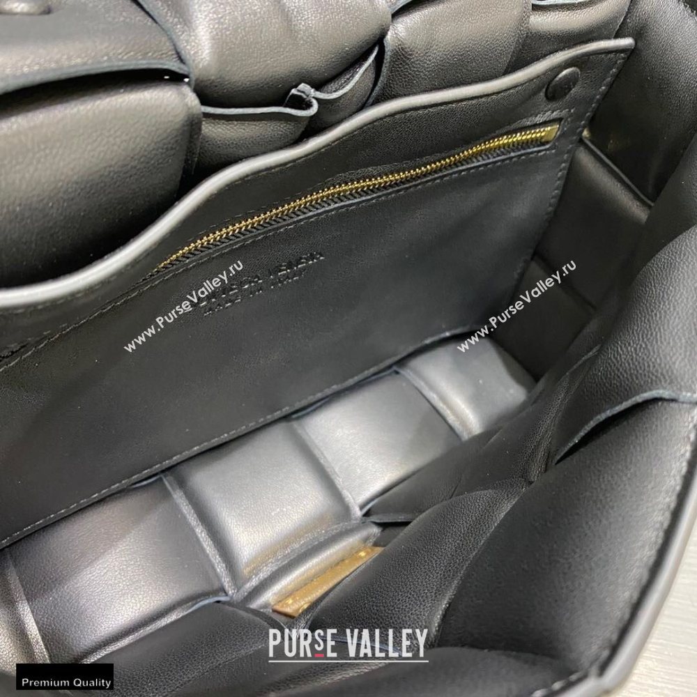 Bottega Veneta Nappa The Chain Cassette Crossbody Bag Black/Gold (misu-20121835)