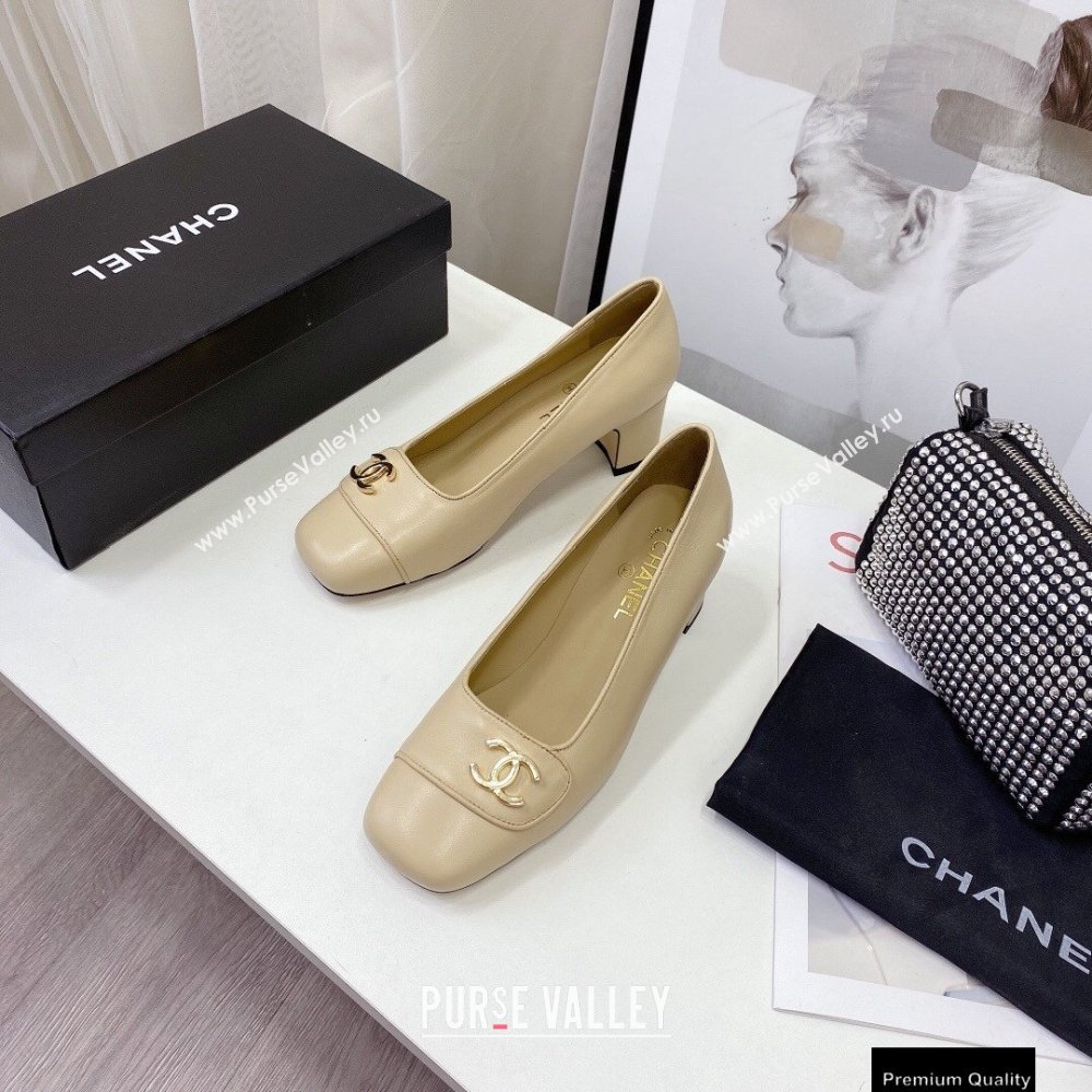 Chanel Heel 5cm CC Logo Pumps Beige Runway 2021 (modeng-21010711)