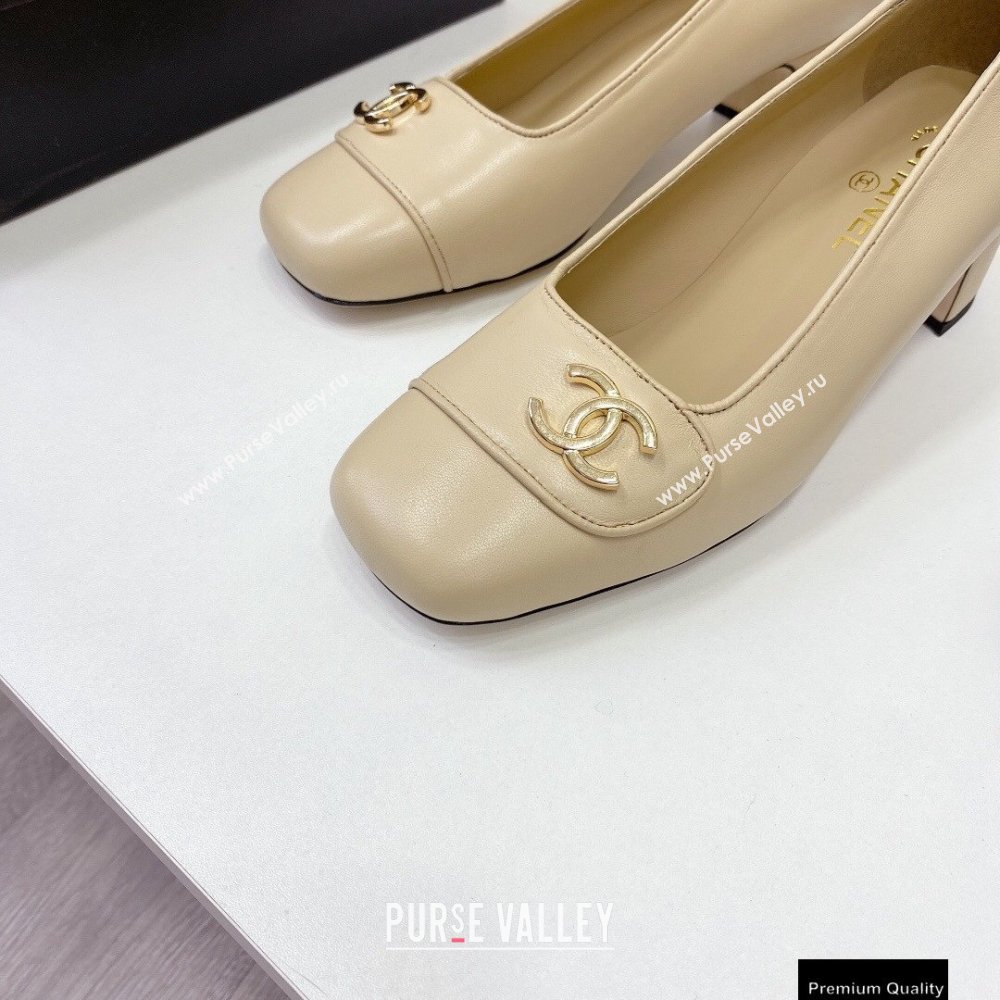 Chanel Heel 5cm CC Logo Pumps Beige Runway 2021 (modeng-21010711)