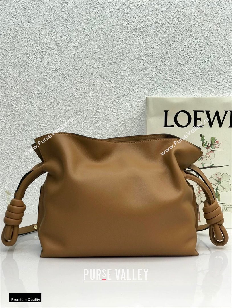 Loewe Medium Flamenco Clutch Bag in Nappa Calfskin Brown (yongsheng-21011302)