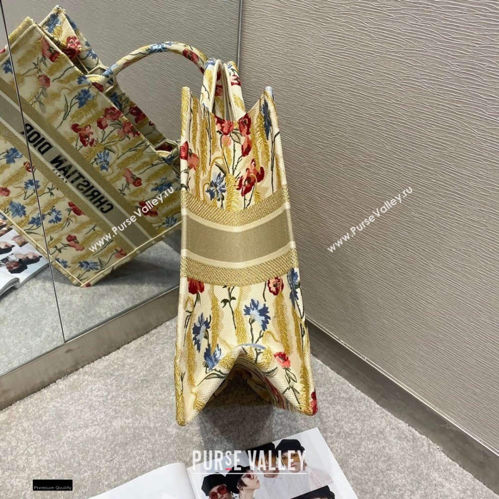 Dior Book Tote Bag in Beige Multicolor Hibiscus Metallic Thread Embroidery 2021 (vivi-2112302)
