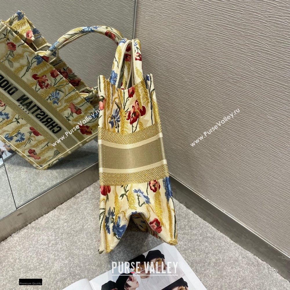 Dior Small Book Tote Bag in Beige Multicolor Hibiscus Metallic Thread Embroidery 2021 (vivi-2112303)