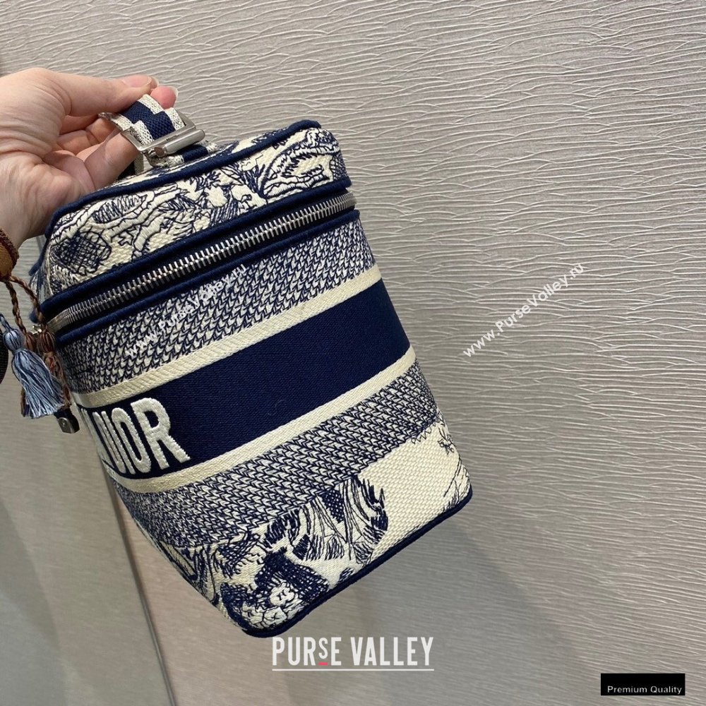 Dior Diortravel Vanity Case Bag in Blue Toile de Jouy Embroidery 2021 (vivi-21012304)