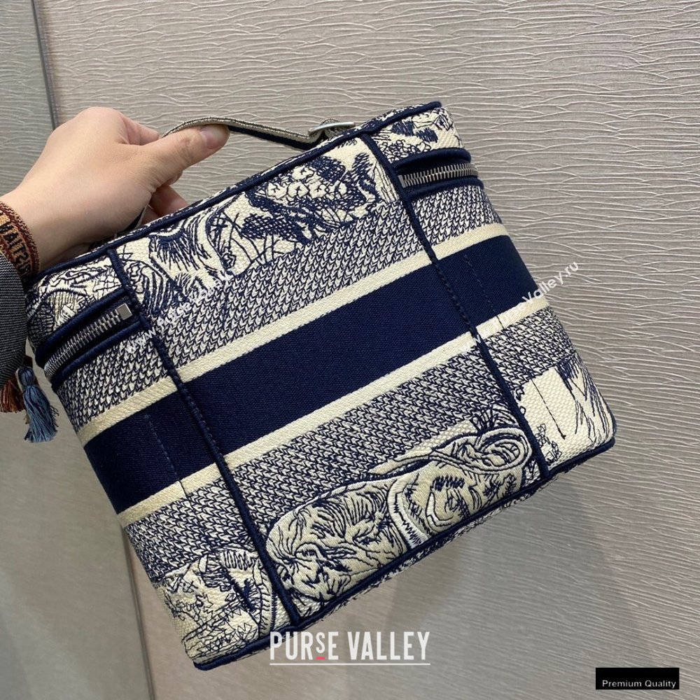 Dior Diortravel Vanity Case Bag in Blue Toile de Jouy Embroidery 2021 (vivi-21012304)