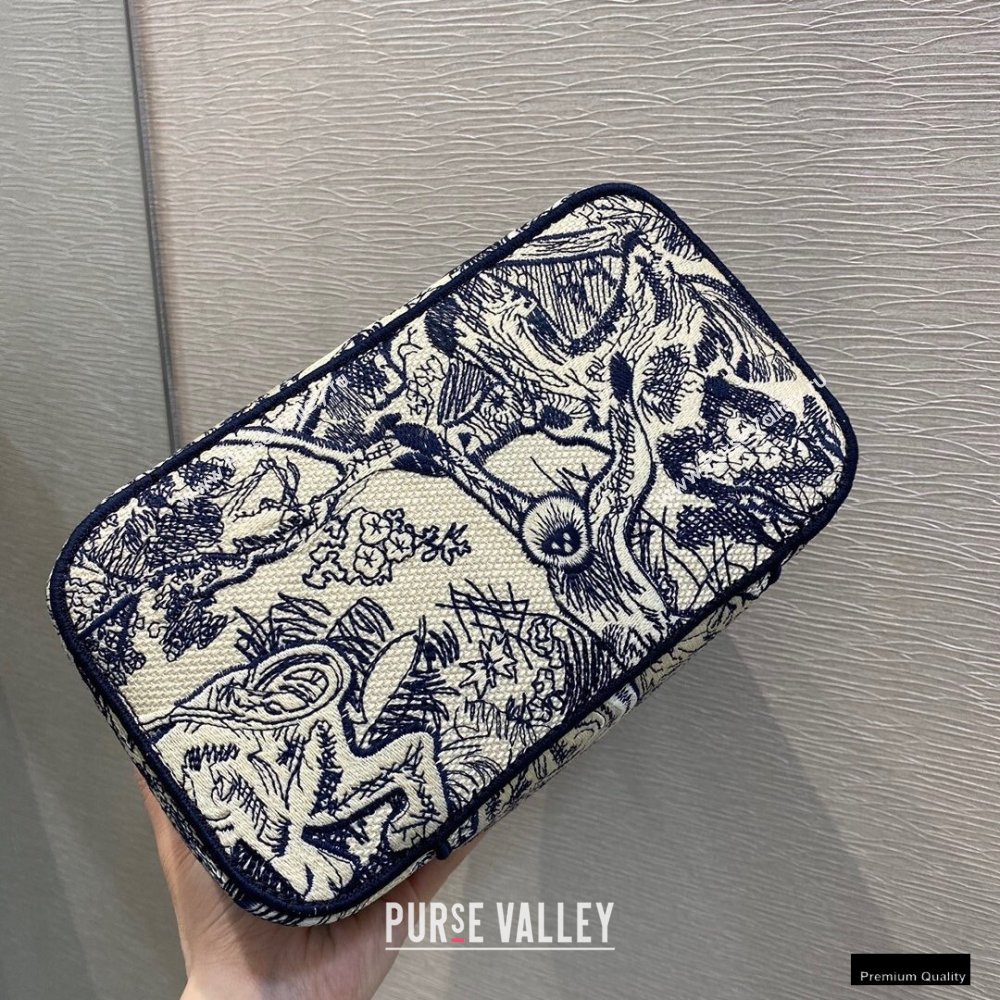 Dior Diortravel Vanity Case Bag in Blue Toile de Jouy Embroidery 2021 (vivi-21012304)