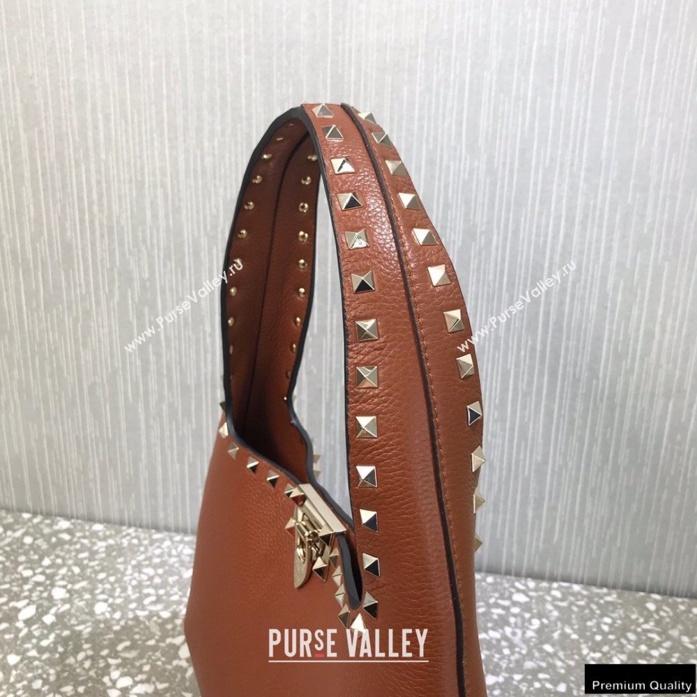 Valentino Small Rockstud Grainy Calfskin Hobo Bag Brown 2021 (liankafo-21012910)