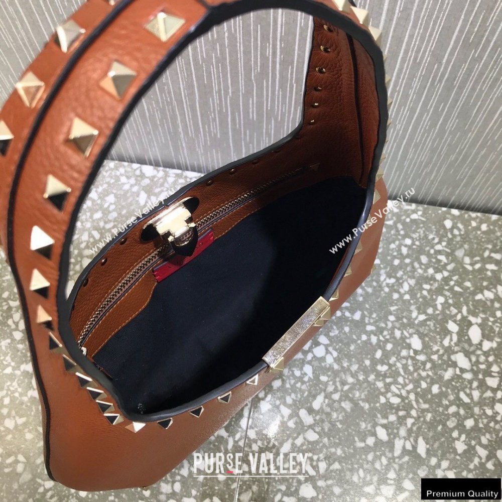 Valentino Small Rockstud Grainy Calfskin Hobo Bag Brown 2021 (liankafo-21012910)
