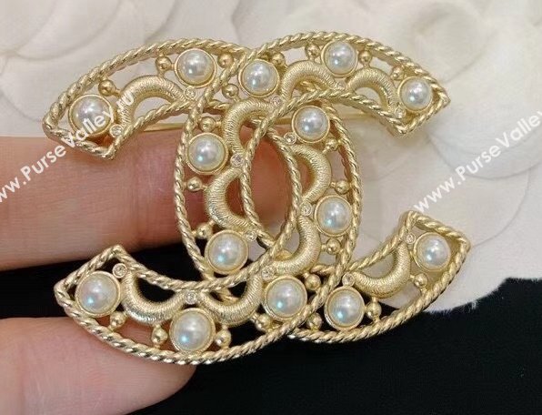 Chanel Brooch 40 2021 (YF-21030466)