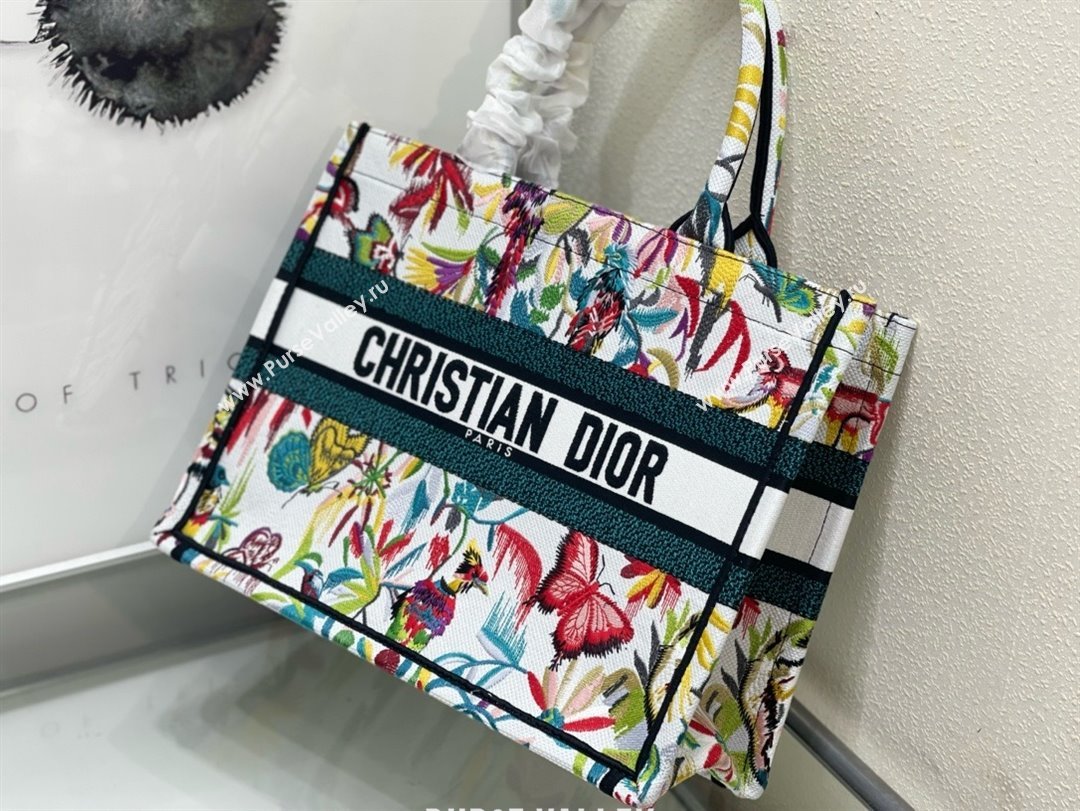 Dior medium Book Tote Bag in White Multicolor Toile de Jouy Fantastica Embroidery 2024 (xxg-240413-01)