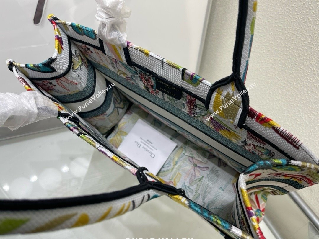 Dior medium Book Tote Bag in White Multicolor Toile de Jouy Fantastica Embroidery 2024 (xxg-240413-01)
