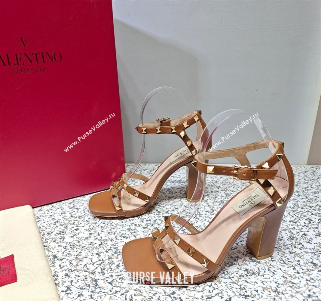 Valentino Heel 10cm Rockstud Leather Chunky-heel Sandals Brown (hongyang-23101259)