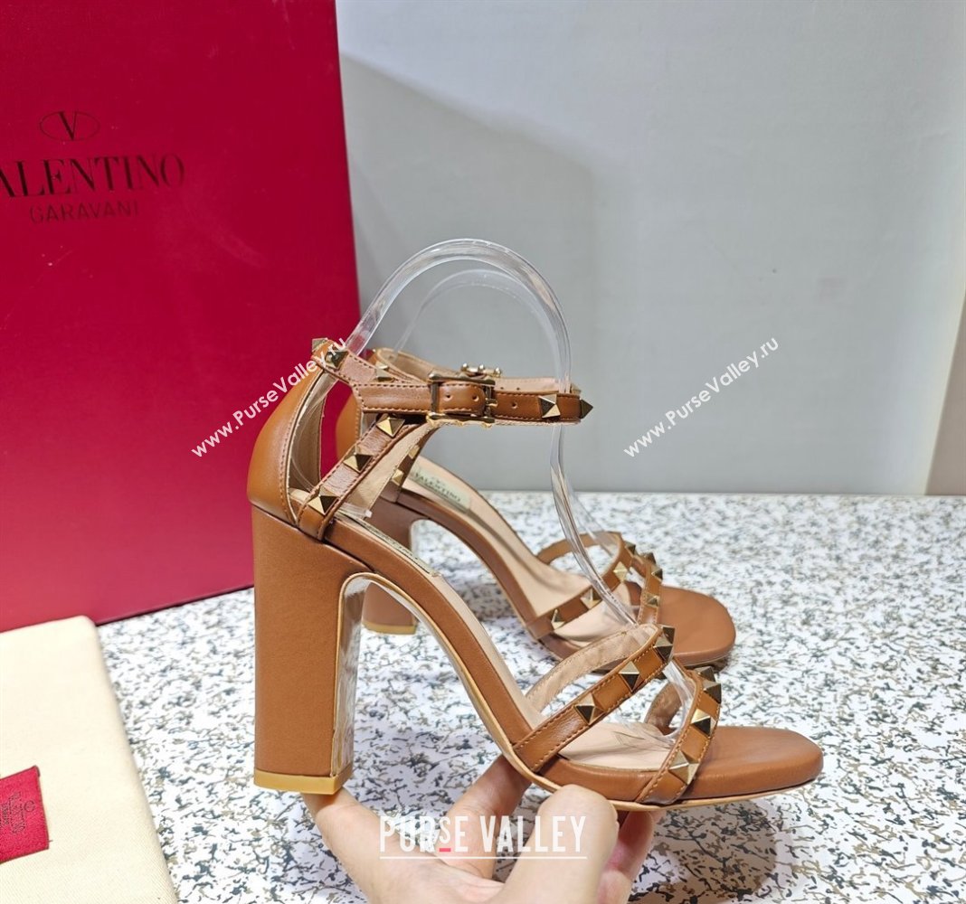 Valentino Heel 10cm Rockstud Leather Chunky-heel Sandals Brown (hongyang-23101259)