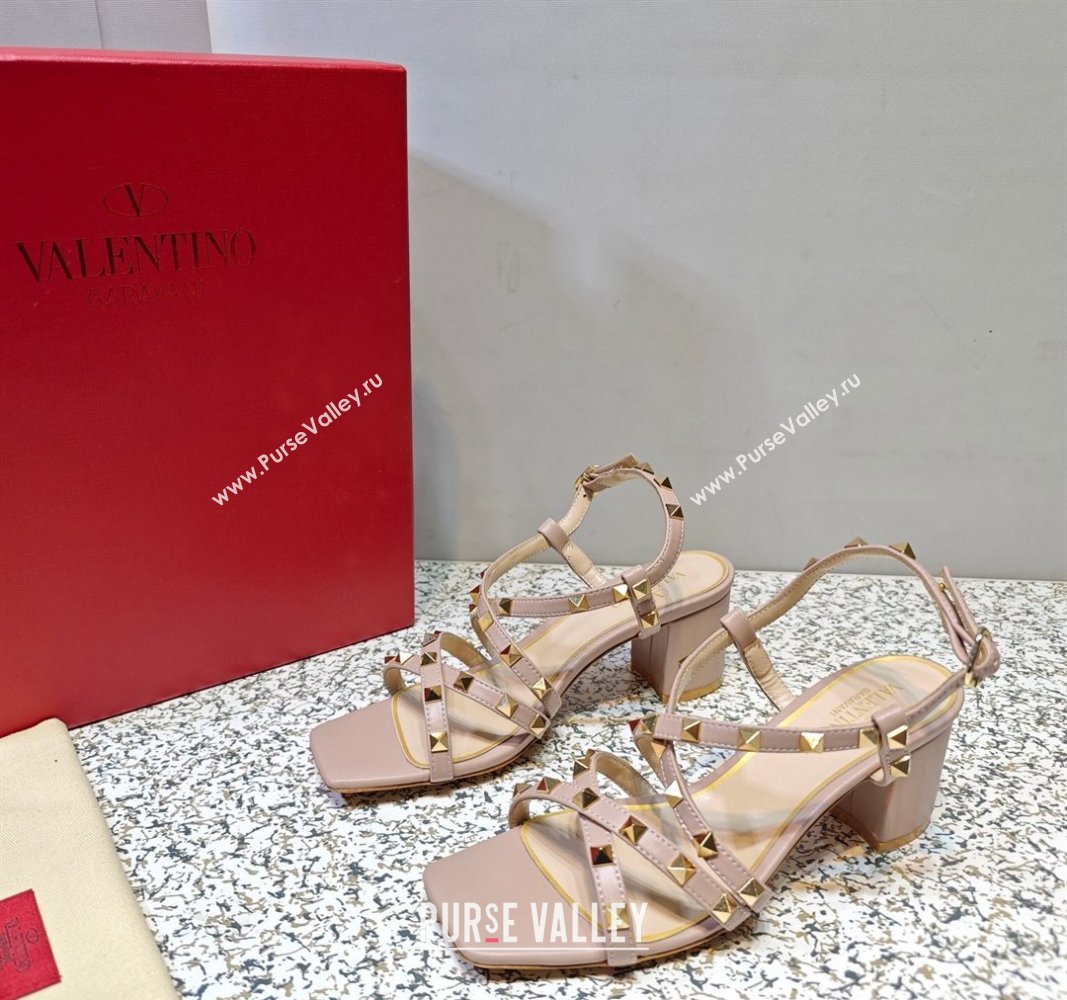 Valentino Heel 6cm Rockstud sandals with straps in calfskin leather Nude (hongyang-23101263)