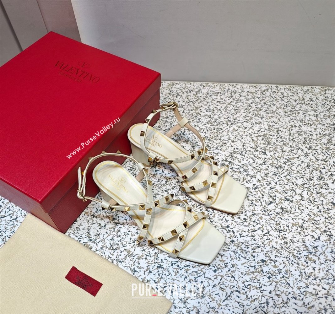 Valentino Heel 6cm Rockstud sandals with straps in calfskin leather White (hongyang-23101261)