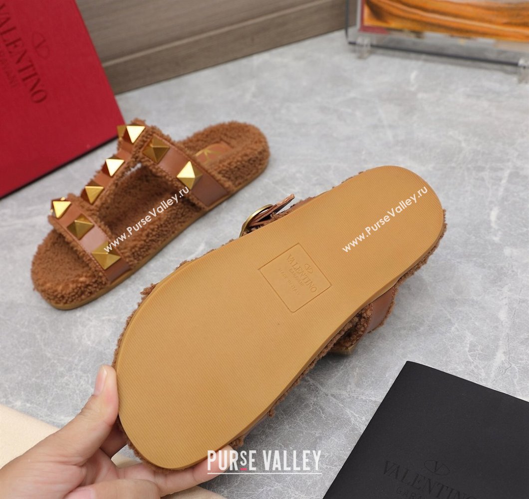 Valentino Shearling Roman Stud Slides Sandals Brown (hongyang-23101203)