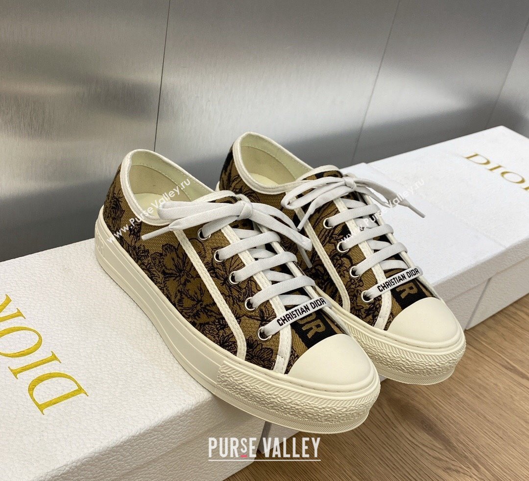 DIOR WalknDior Low Top Sneakers in Beige and Black Embroidered Cotton with Toile de Jouy Voyage Motif 2023 (jincheng-23092511)
