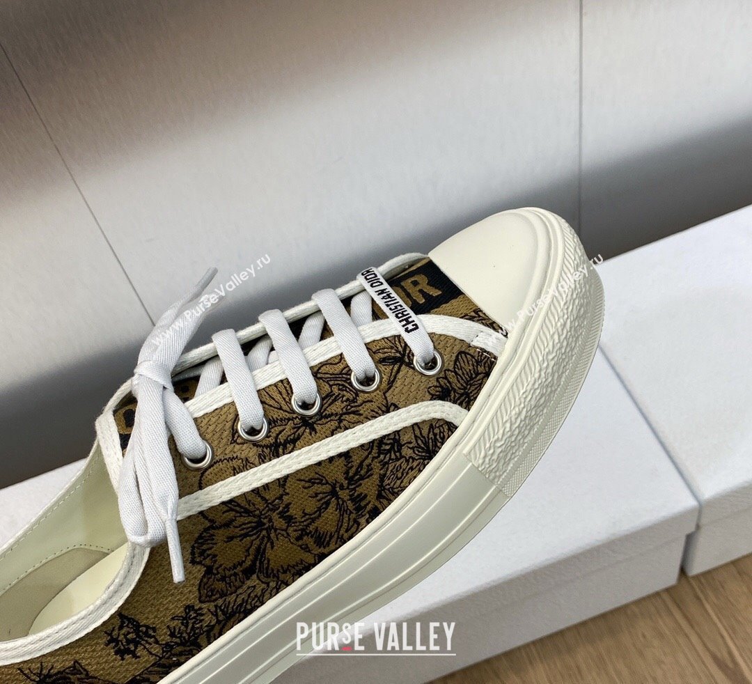 DIOR WalknDior Low Top Sneakers in Beige and Black Embroidered Cotton with Toile de Jouy Voyage Motif 2023 (jincheng-23092511)