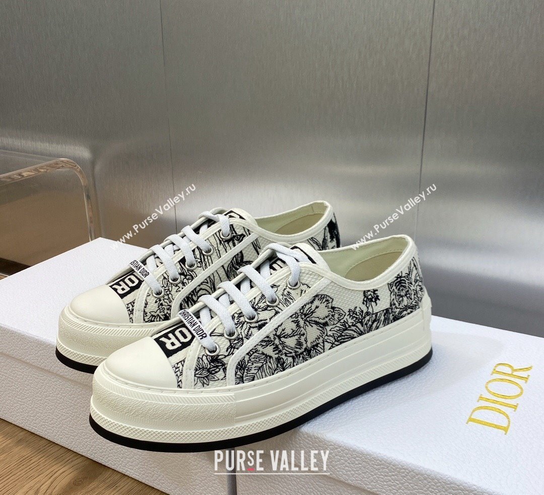 DIOR WalknDior Platform Low Top Sneakers in White and Black Embroidered Cotton with Toile de Jouy Voyage Motif 2023 (modeng-2309