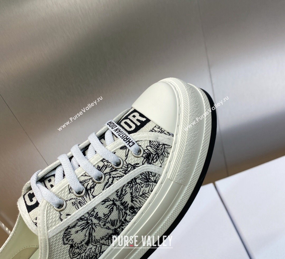 DIOR WalknDior Platform Low Top Sneakers in White and Black Embroidered Cotton with Toile de Jouy Voyage Motif 2023 (modeng-2309
