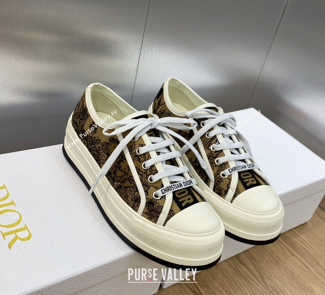 DIOR WalknDior Platform Low Top Sneakers in Beige and Black Embroidered Cotton with Toile de Jouy Voyage Motif 2023 (modeng-2309