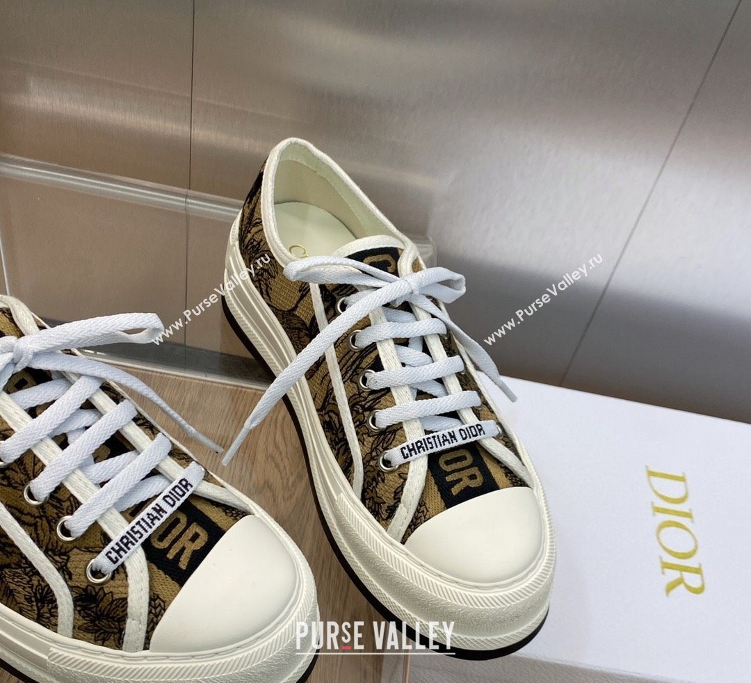 DIOR WalknDior Platform Low Top Sneakers in Beige and Black Embroidered Cotton with Toile de Jouy Voyage Motif 2023 (modeng-2309