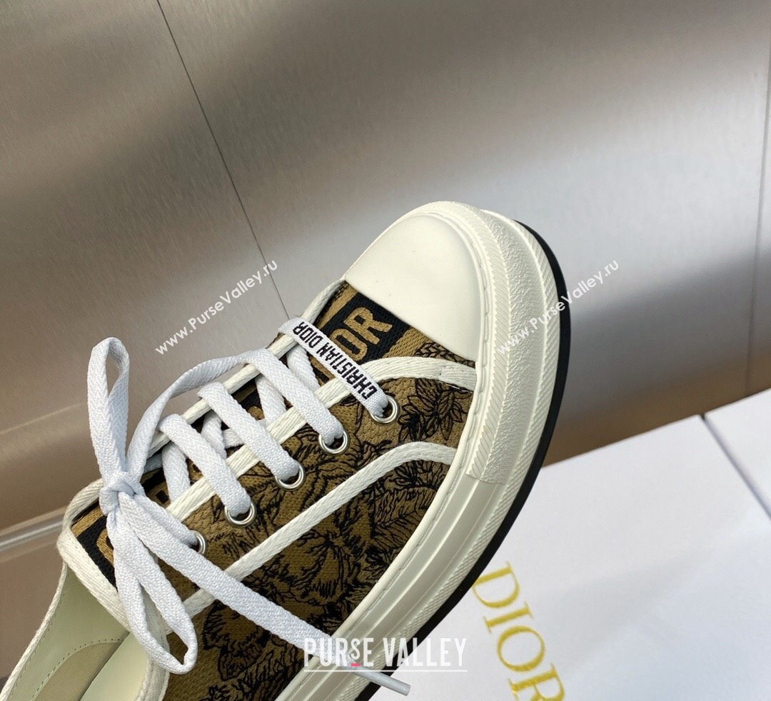 DIOR WalknDior Platform Low Top Sneakers in Beige and Black Embroidered Cotton with Toile de Jouy Voyage Motif 2023 (modeng-2309