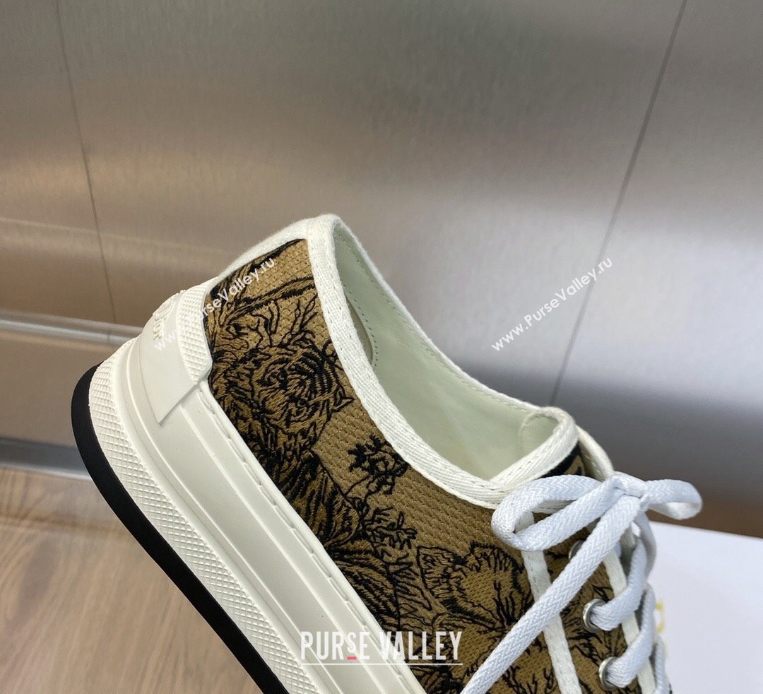 DIOR WalknDior Platform Low Top Sneakers in Beige and Black Embroidered Cotton with Toile de Jouy Voyage Motif 2023 (modeng-2309