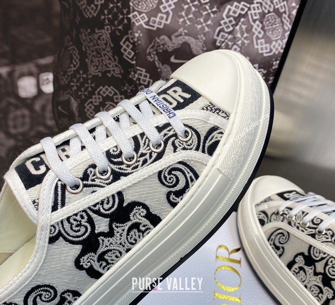 DIOR WalknDior Platform Low Top Sneakers in White/Black Embroidery 2023 (modeng-23092507)