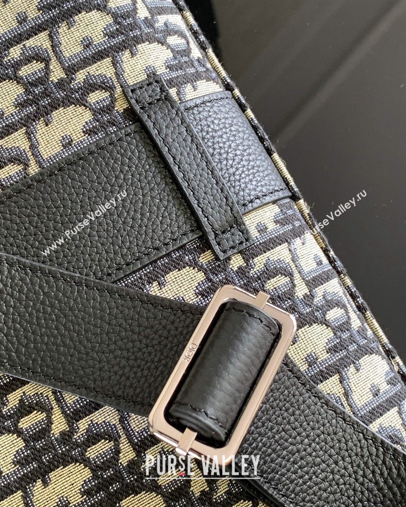 Dior Briefcase Bag in Beige and Black Dior Oblique Jacquard 2023 (XXG-23092829)