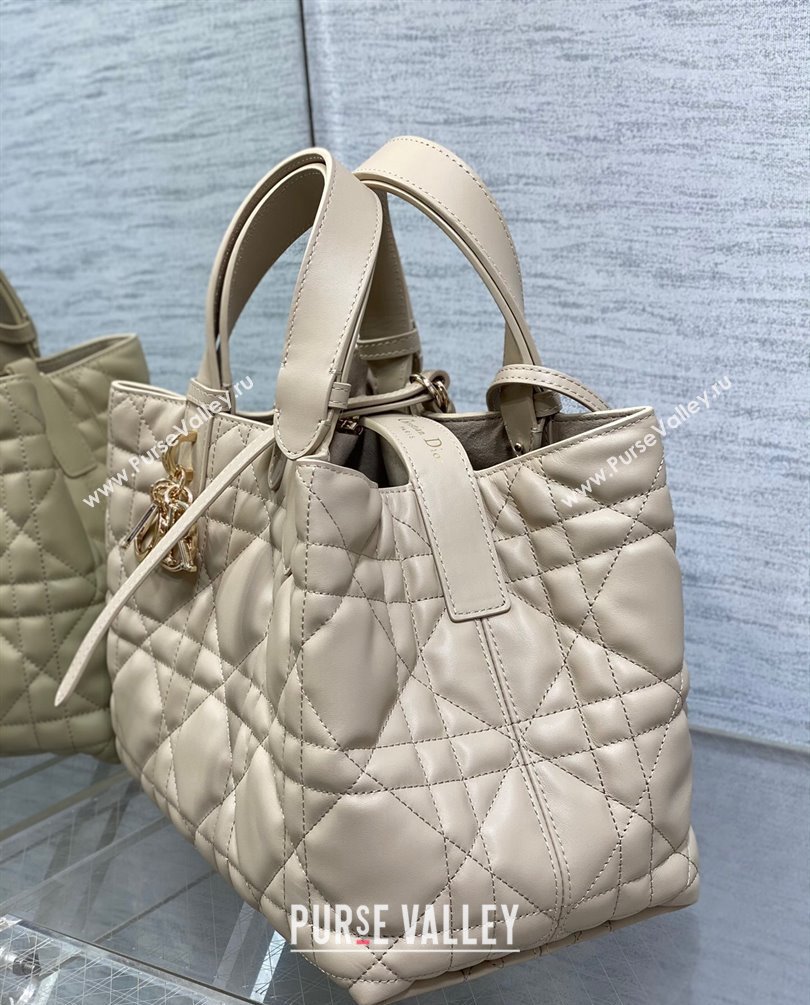 Dior Medium Toujours Bag in Macrocannage Calfskin Beige 2023 (XXG-23100603)