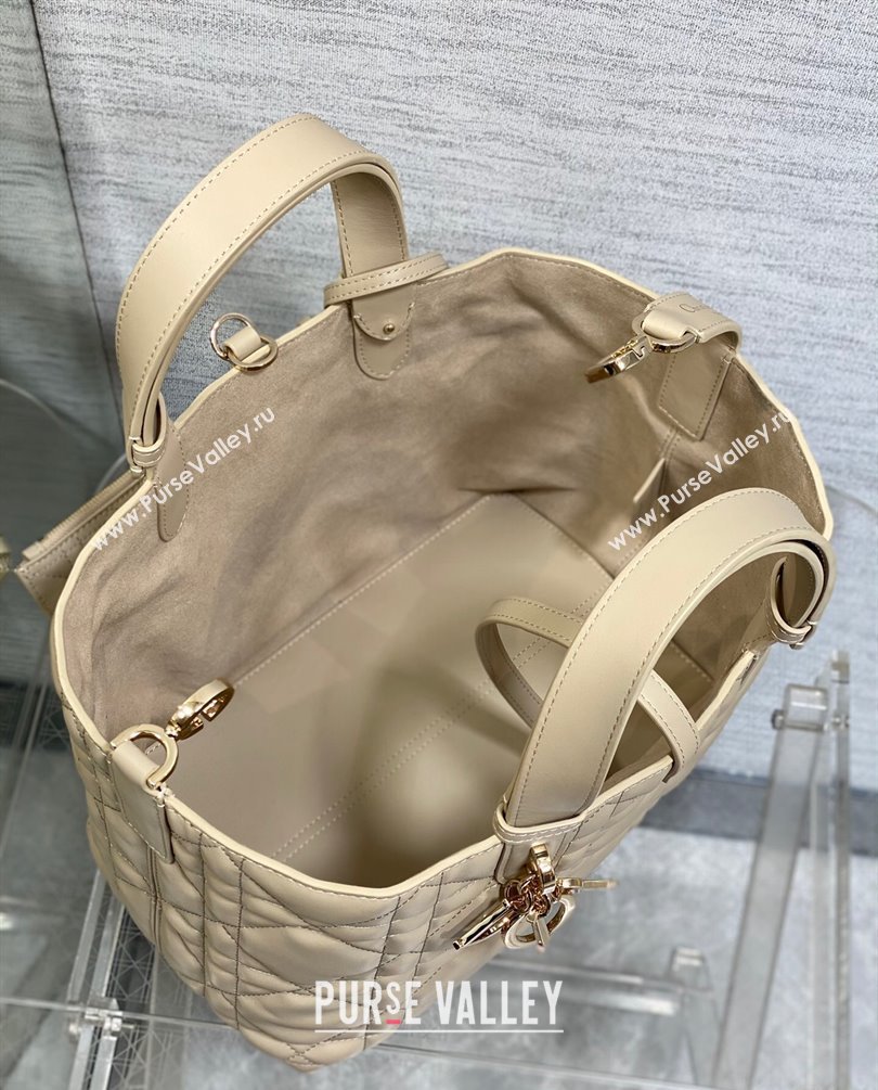 Dior Medium Toujours Bag in Macrocannage Calfskin Beige 2023 (XXG-23100603)