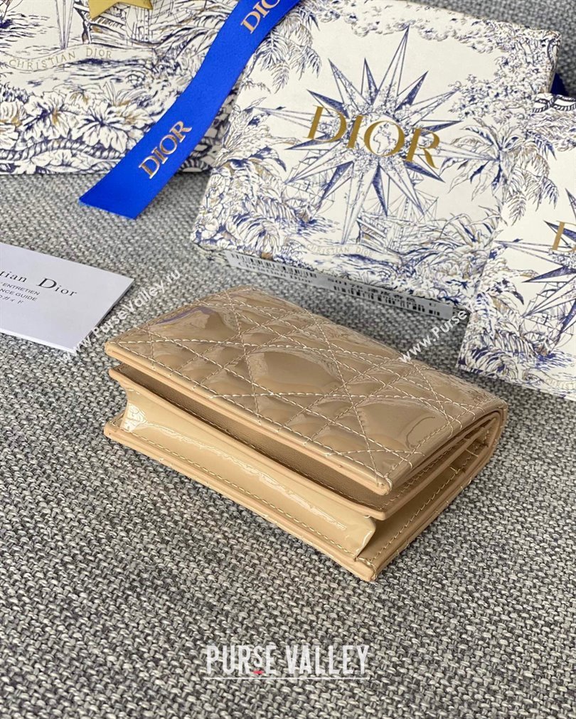 Lady Dior Mini Wallet in Patent Cannage Calfskin Beige (XXG-23092806)