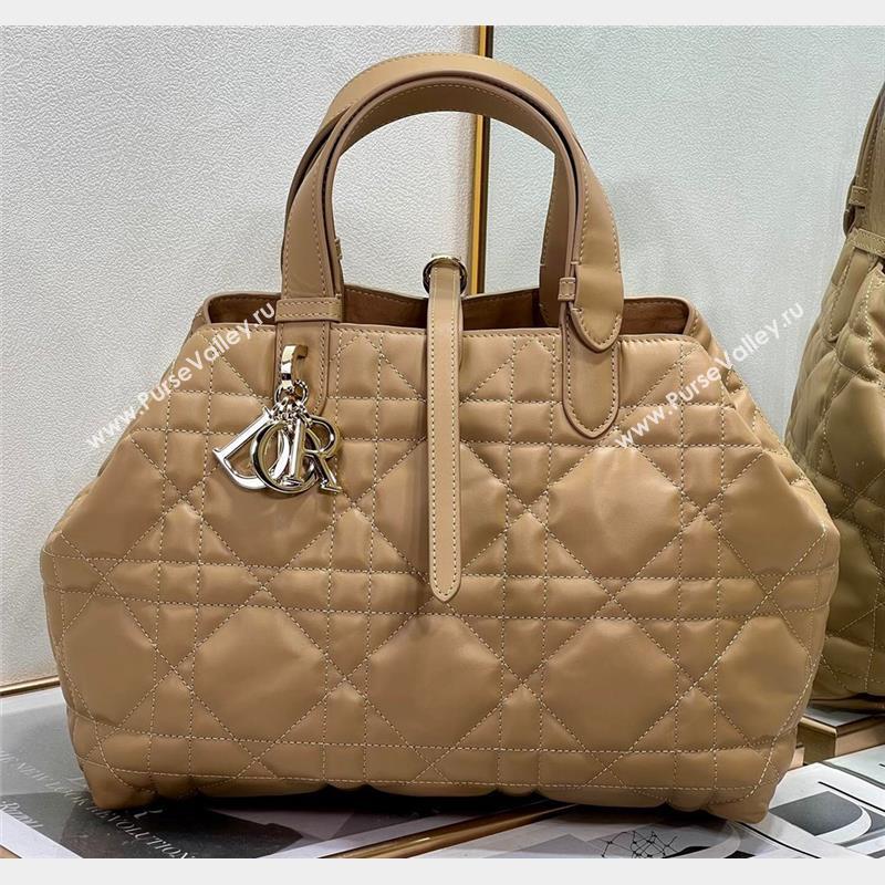 Dior Medium Toujours Bag in Macrocannage Calfskin Tan 2023 (XXG-23100602)