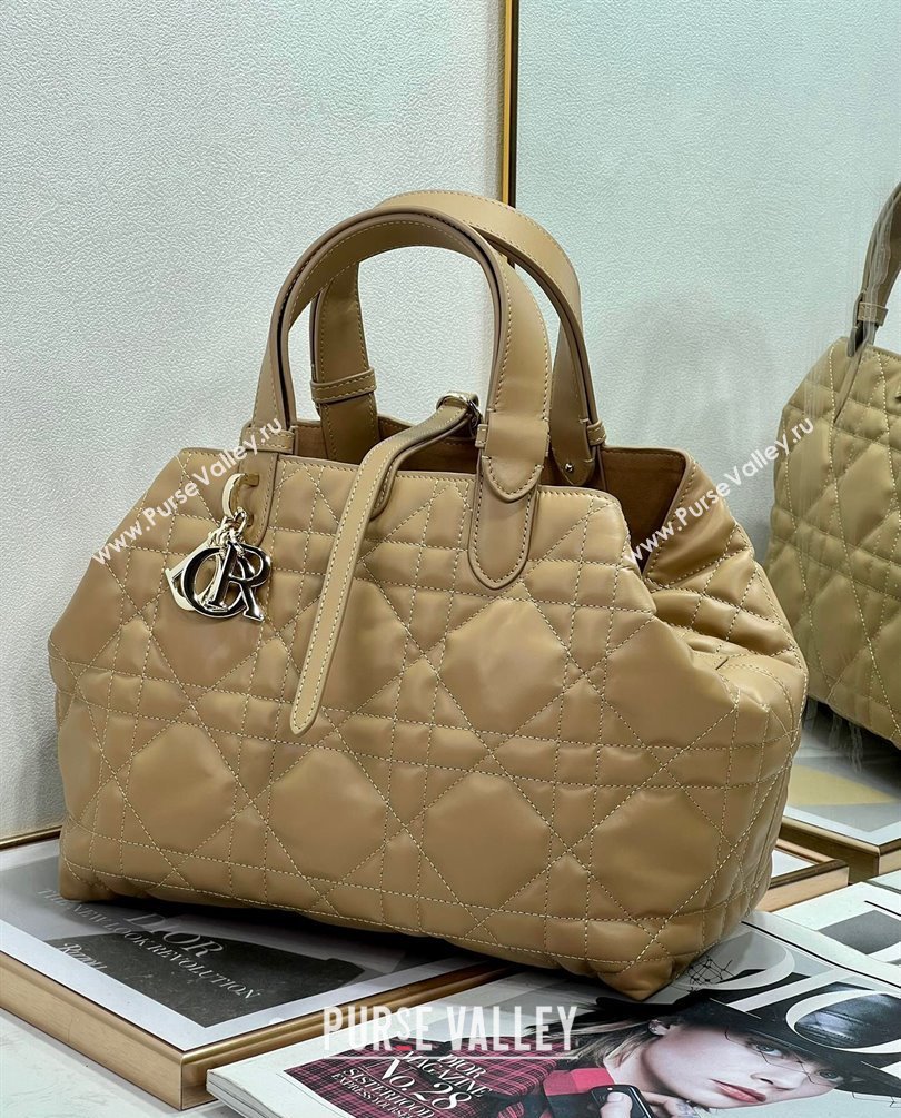 Dior Medium Toujours Bag in Macrocannage Calfskin Tan 2023 (XXG-23100602)