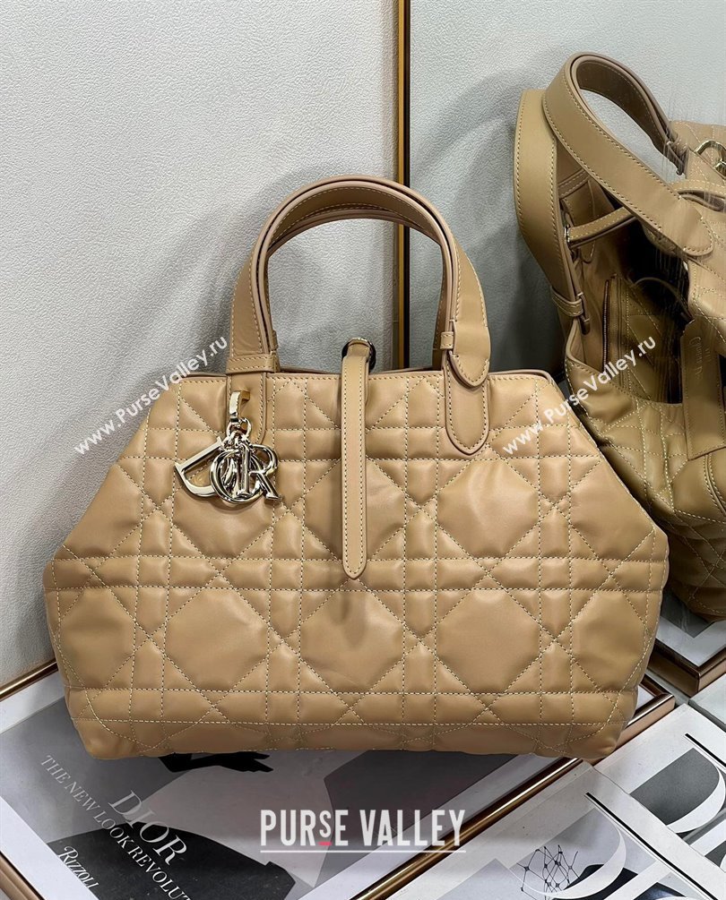 Dior Medium Toujours Bag in Macrocannage Calfskin Tan 2023 (XXG-23100602)