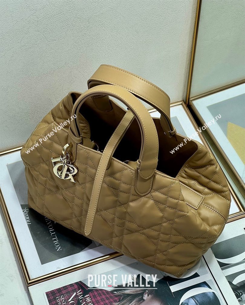Dior Medium Toujours Bag in Macrocannage Calfskin Tan 2023 (XXG-23100602)
