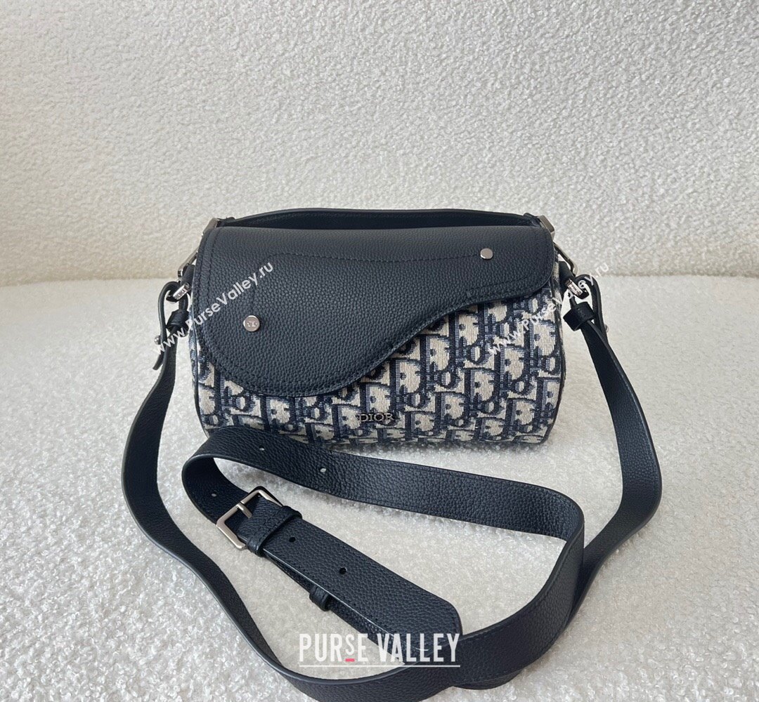 Dior Roller Bag with Strap in Beige and Black Dior Oblique Jacquard and Black Grained Calfskin 2023 (XXG-23100614)