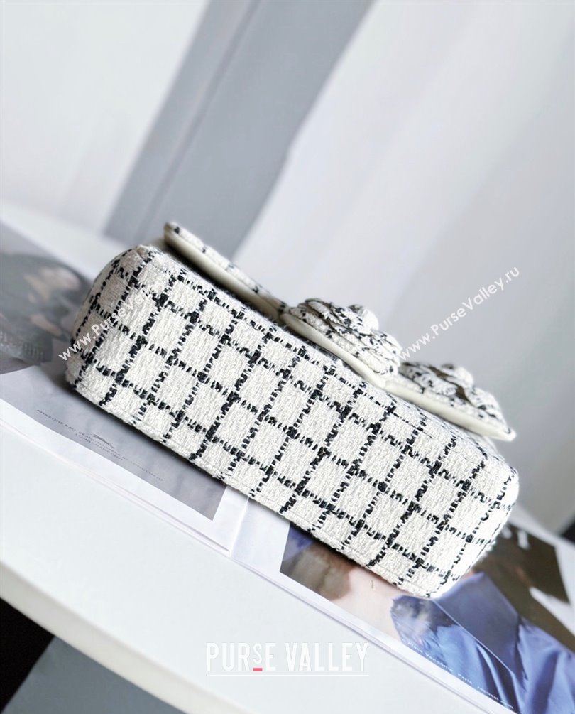 Chanel Wool Tweed and Camellia Small Classic Handbag White 2023 (jiyuan-23100940)