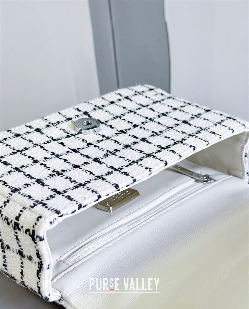 Chanel Wool Tweed and Camellia Small Classic Handbag White 2023 (jiyuan-23100940)