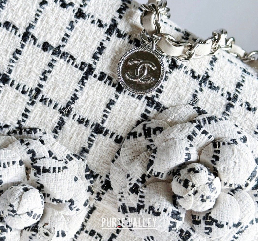 Chanel Wool Tweed and Camellia Small Classic Handbag White 2023 (jiyuan-23100940)