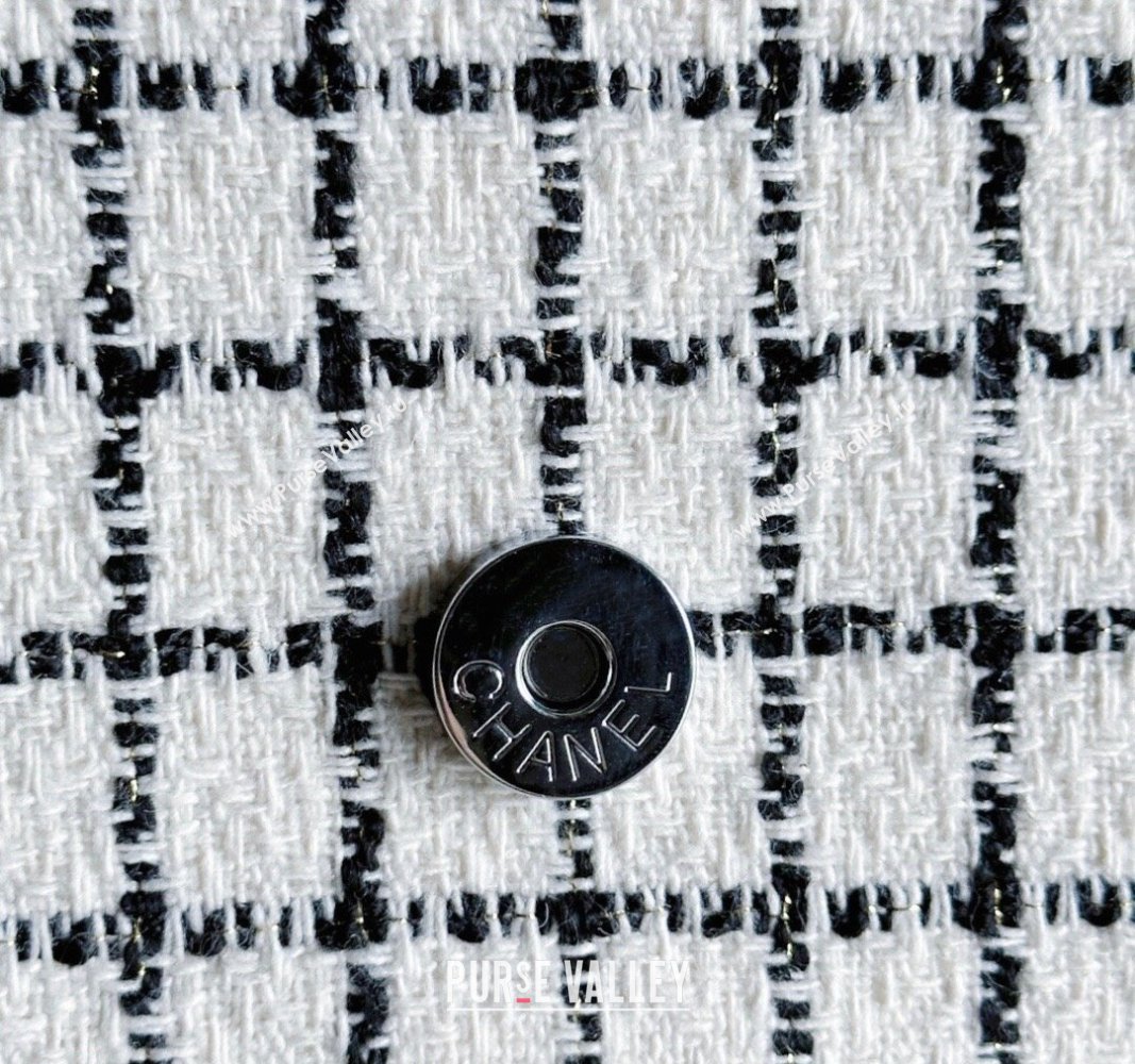 Chanel Wool Tweed and Camellia Small Classic Handbag White 2023 (jiyuan-23100940)