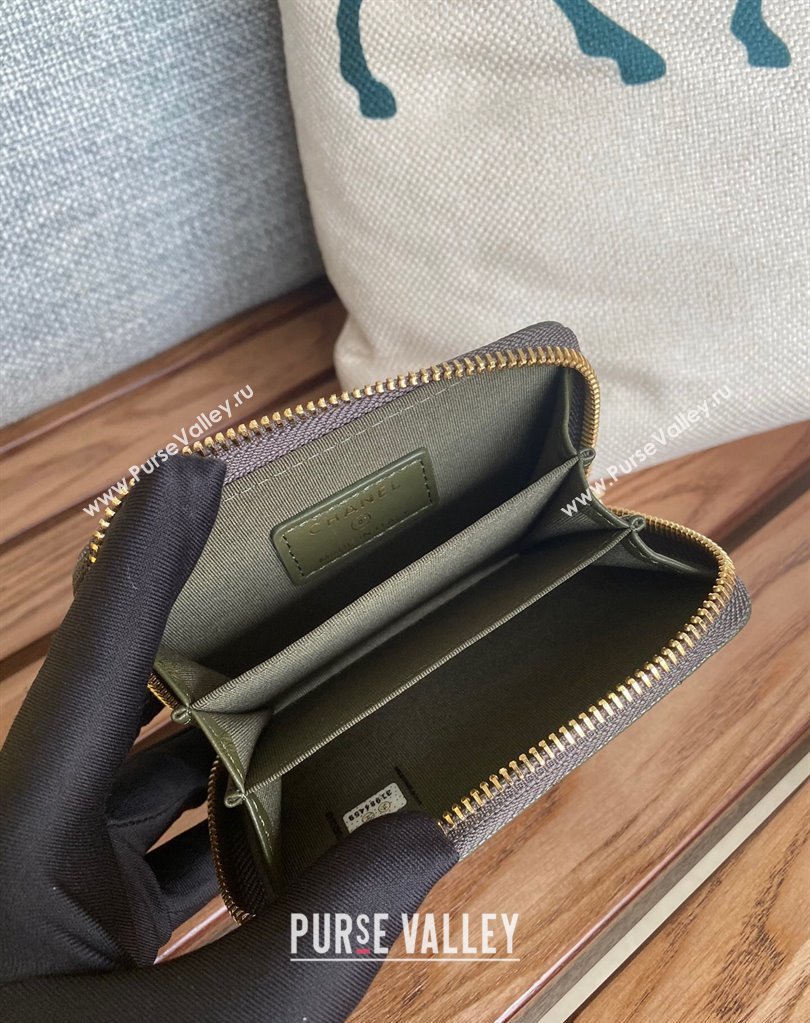 Chanel Gold-Tone Metal Logo Zip Card Holder AP3045 in Grained Calfskin Green (keke-23101141)