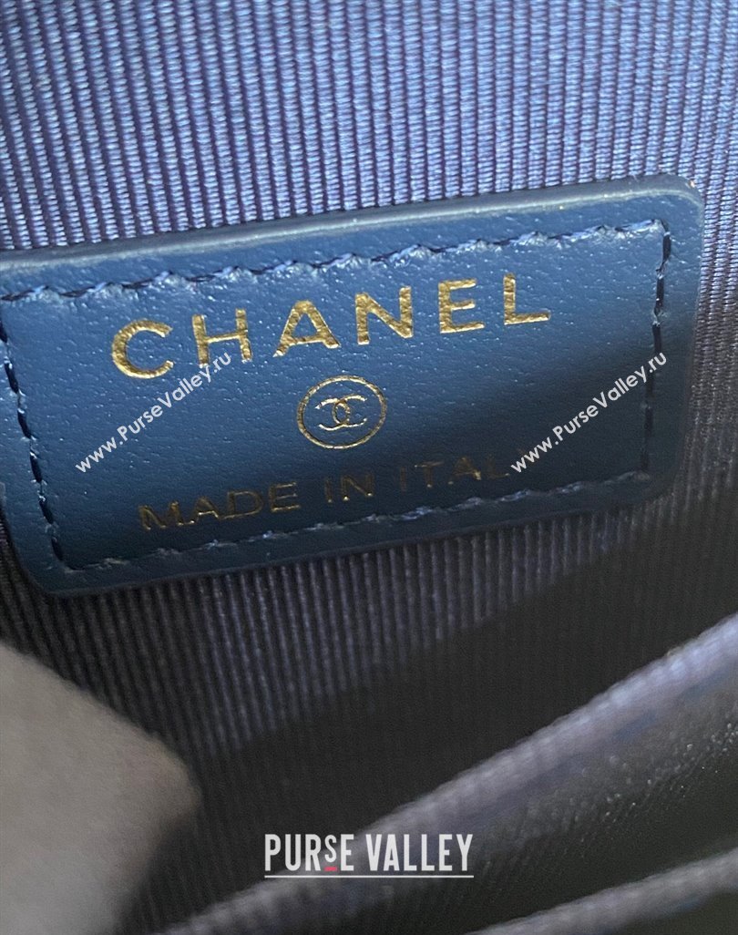 Chanel Gold-Tone Metal Logo Zip Card Holder AP3045 in Grained Calfskin Blue (keke-23101142)
