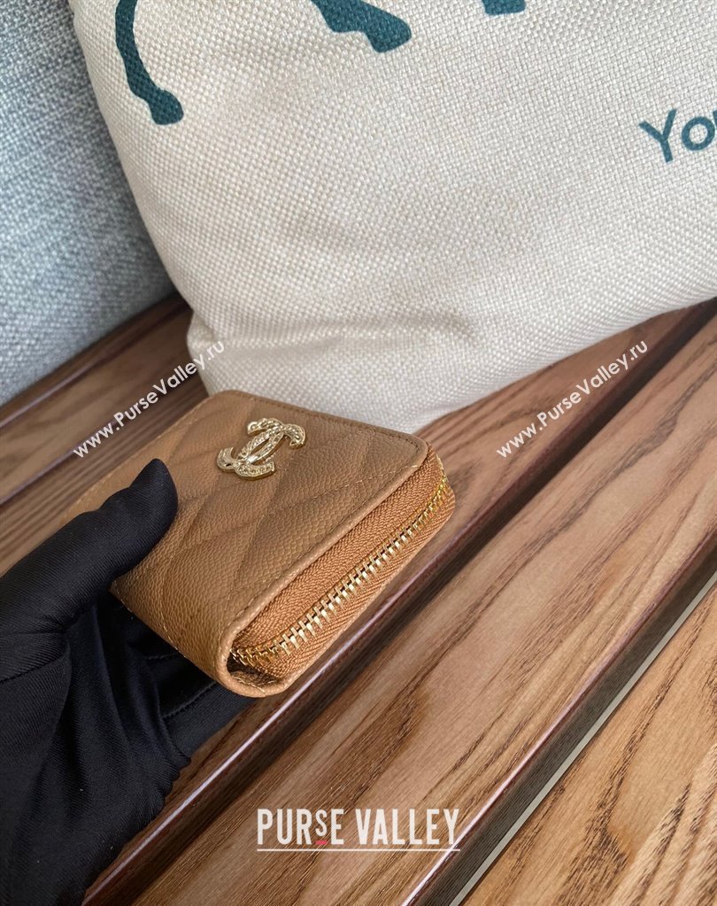Chanel Gold-Tone Metal Logo Zip Card Holder AP3045 in Grained Calfskin Brown (keke-23101139)