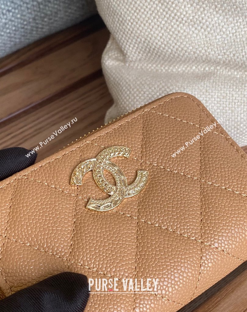 Chanel Gold-Tone Metal Logo Zip Card Holder AP3045 in Grained Calfskin Brown (keke-23101139)
