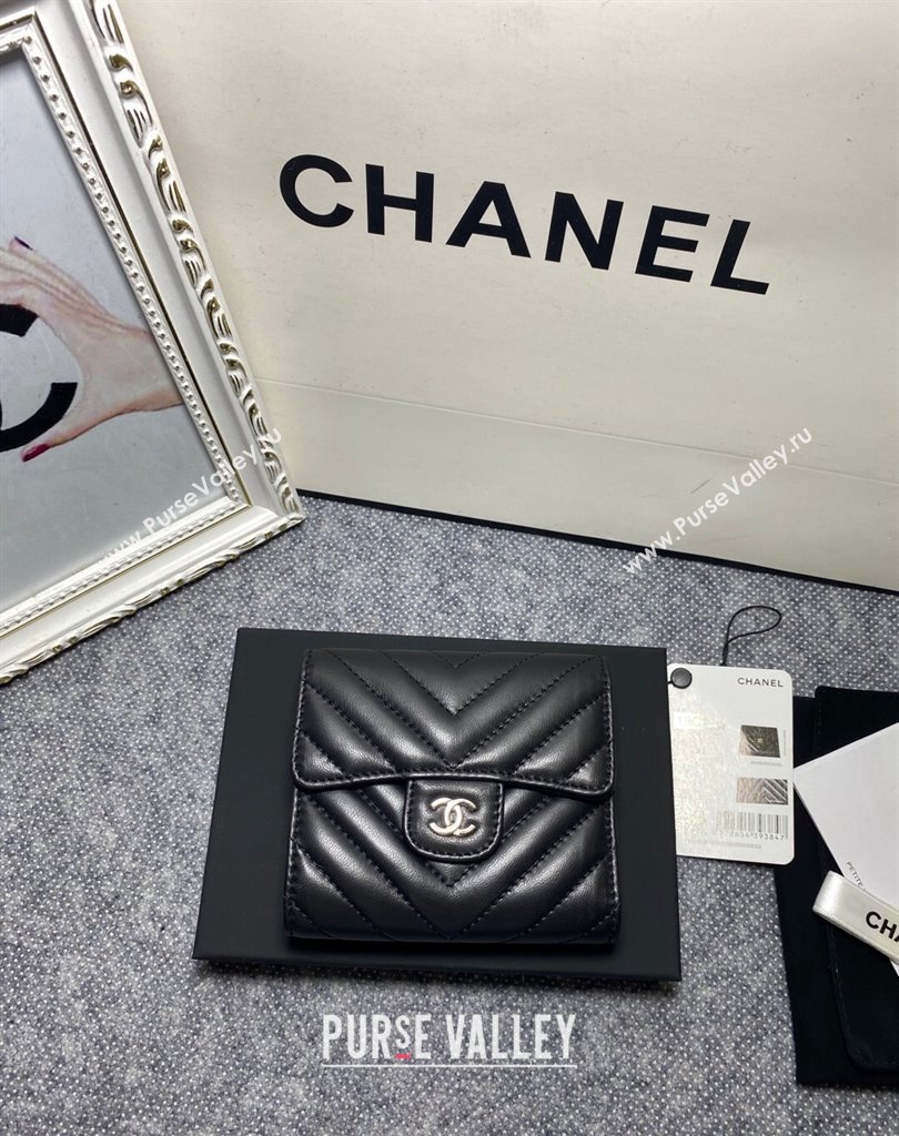 Chanel Classic Small Flap Wallet AP0231 in Lambskin Chevron Black/Silver (keke-23101002)