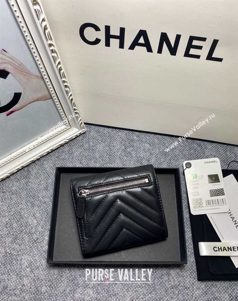 Chanel Classic Small Flap Wallet AP0231 in Lambskin Chevron Black/Silver (keke-23101002)