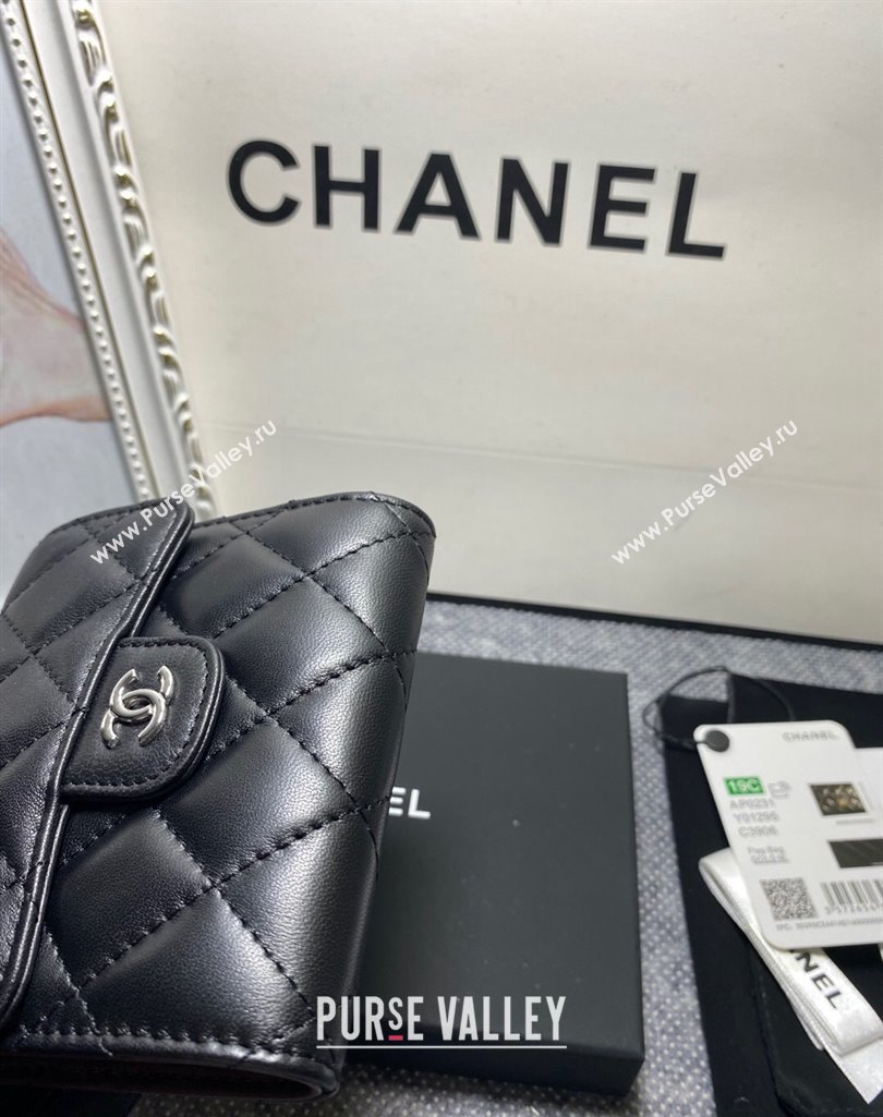 Chanel Classic Small Flap Wallet AP0231 in Lambskin Black/Silver (keke-23101004)